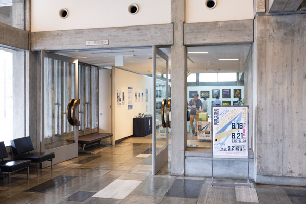 小学生、中学生、高校生も参加できる岡山の写真コンテスト「OKAYAMA PHOTO AWARD 2026」 の会場の様子